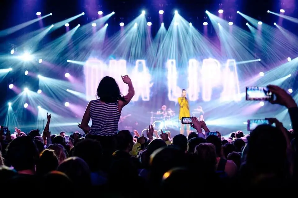 Dua-lipa-1838653 960 720